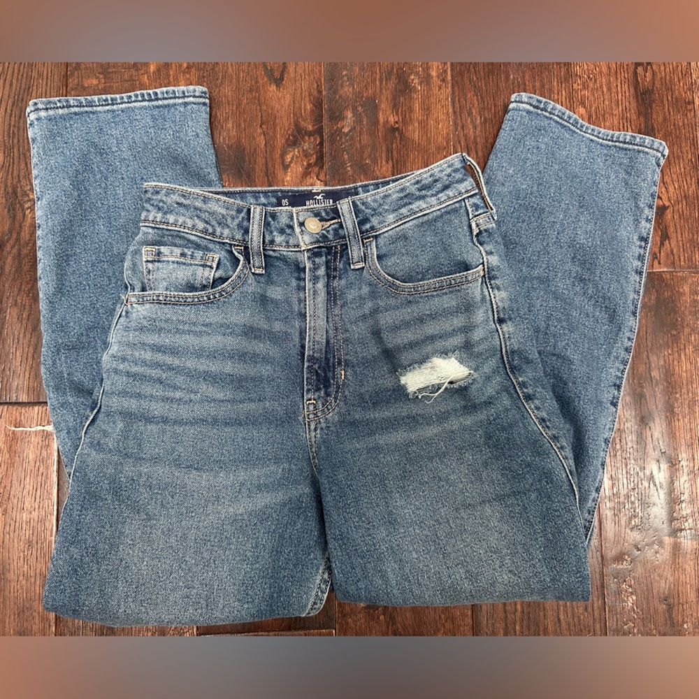 Hollister Ultra High Rise Vintage Straight Jeans